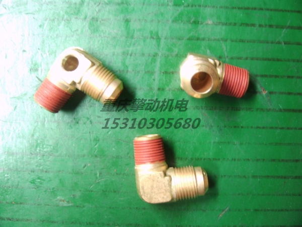 康明斯弯管接头 203071