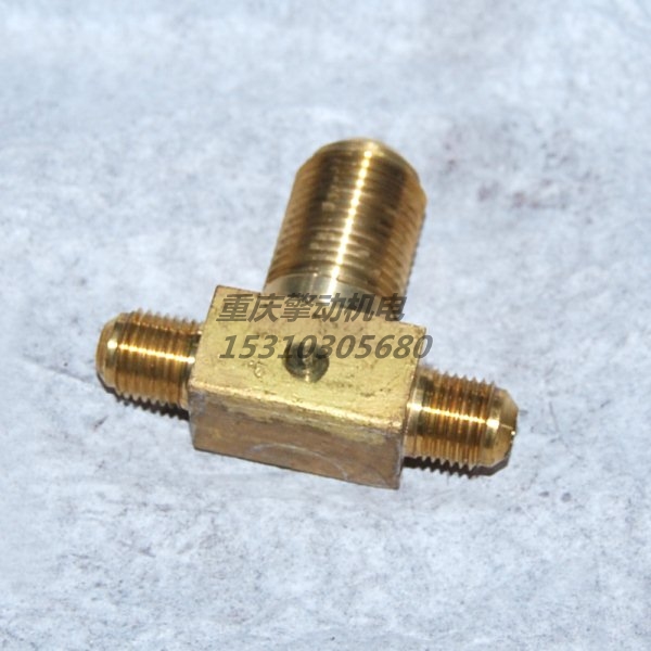 康明斯接头 3165676