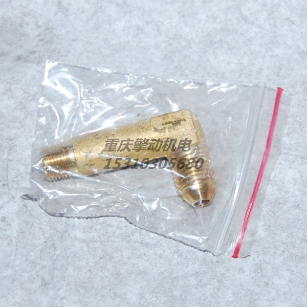 康明斯接头 3161771