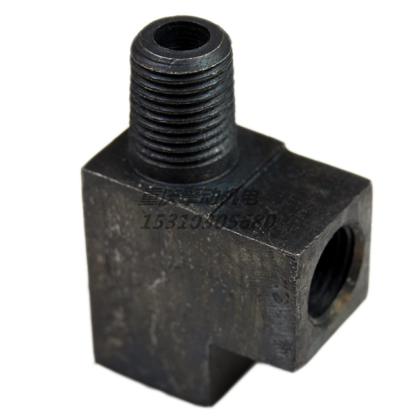 康明斯异径三通接头 3175687