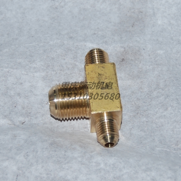 康明斯三通接头 4060685