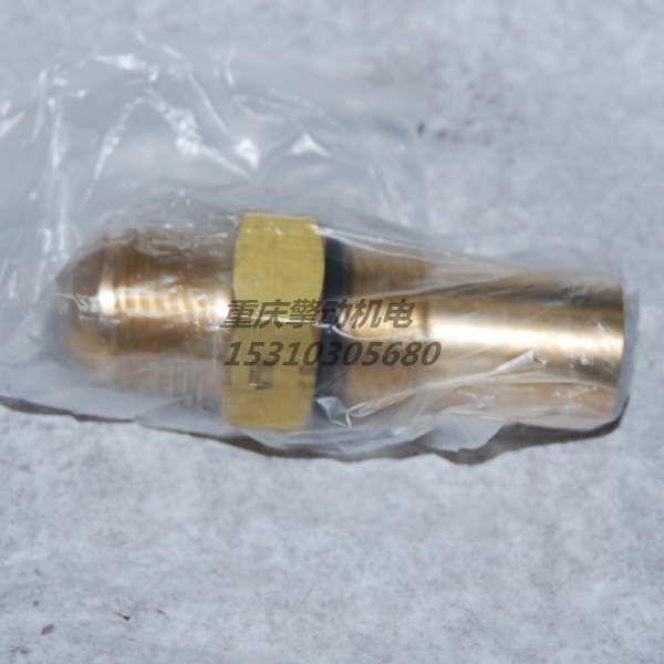 康明斯管接头 3899971