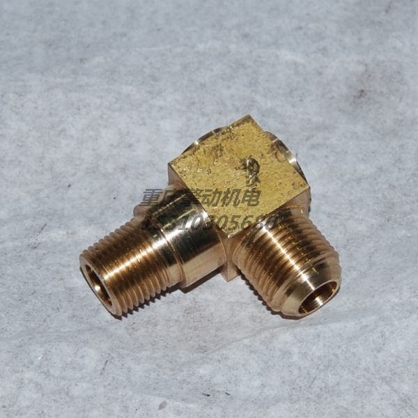 康明斯接头 4914125